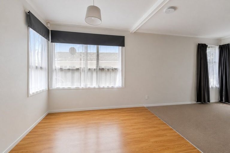 Photo of property in 3 Smedley Street, Manurewa, Auckland, 2102