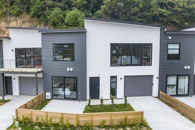 Photo of property in 4 Tradewinds Drive, Whitby, Porirua, 5024