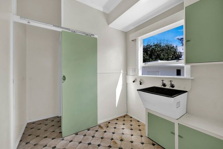 Photo of property in 57 Dixon Avenue, Hawera, 4610