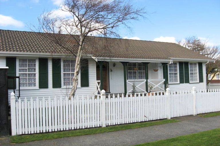 Photo of property in 248 Wellington Road, Wainuiomata, Lower Hutt, 5014