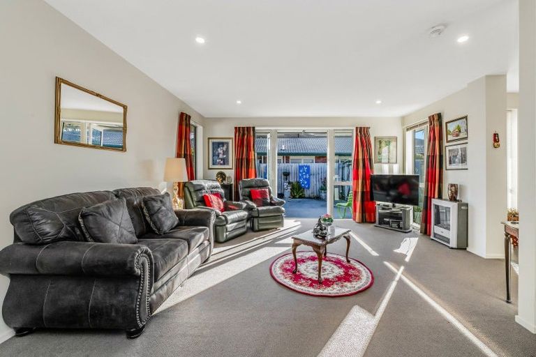 Photo of property in 77 North Terrace, Darfield, 7510