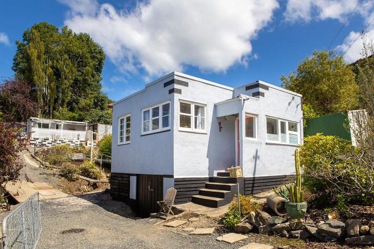 Photo of property in 21 Korimako Street, Saint Leonards, Dunedin, 9022