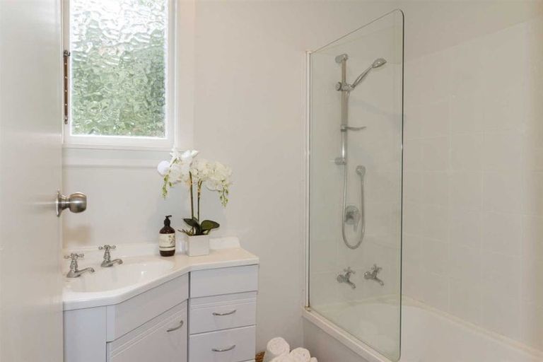 Photo of property in 72 Marriotts Road, North New Brighton, Christchurch, 8083