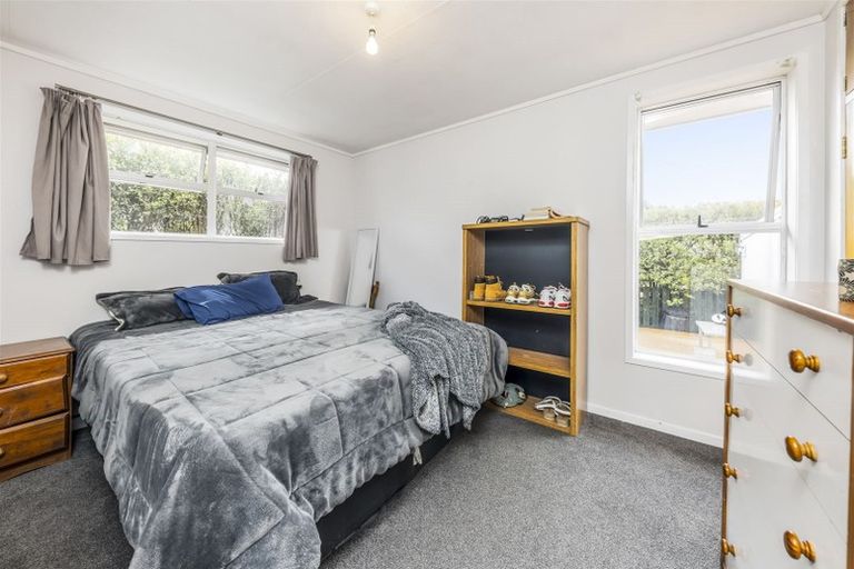 Photo of property in 83 Arimu Road, Papakura, 2110