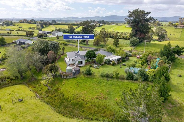 Photo of property in 126 Holmes Road, Waiuku, 2682