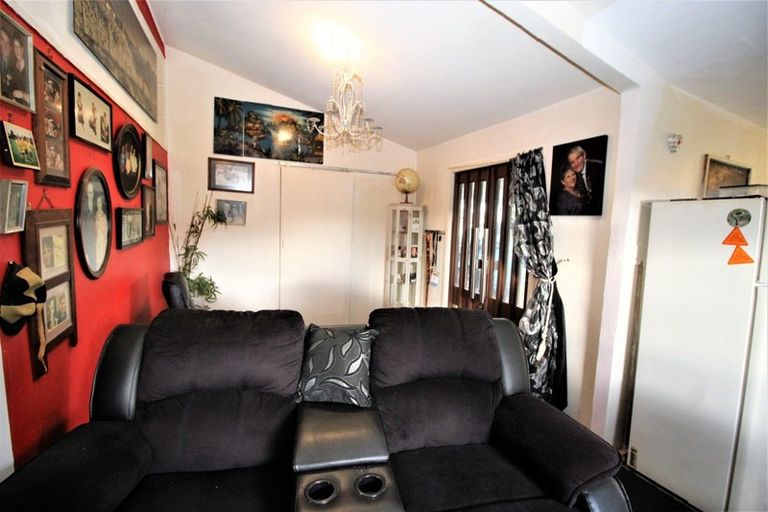 Photo of property in 3 Richardson Street, Woodville, 4920