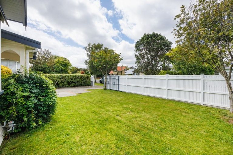 Photo of property in 47 Argyle Avenue, Takaro, Palmerston North, 4410