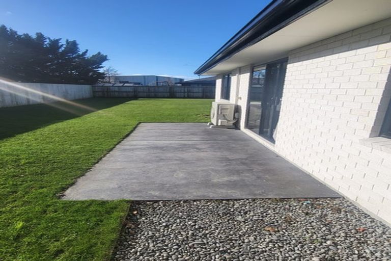 Photo of property in 22 Hurutini Way, Halswell, Christchurch, 8025