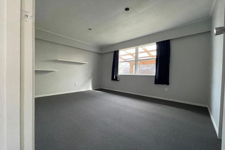 Photo of property in Tuscany Towers, 3/1 Ambrico Place, New Lynn, Auckland, 0600
