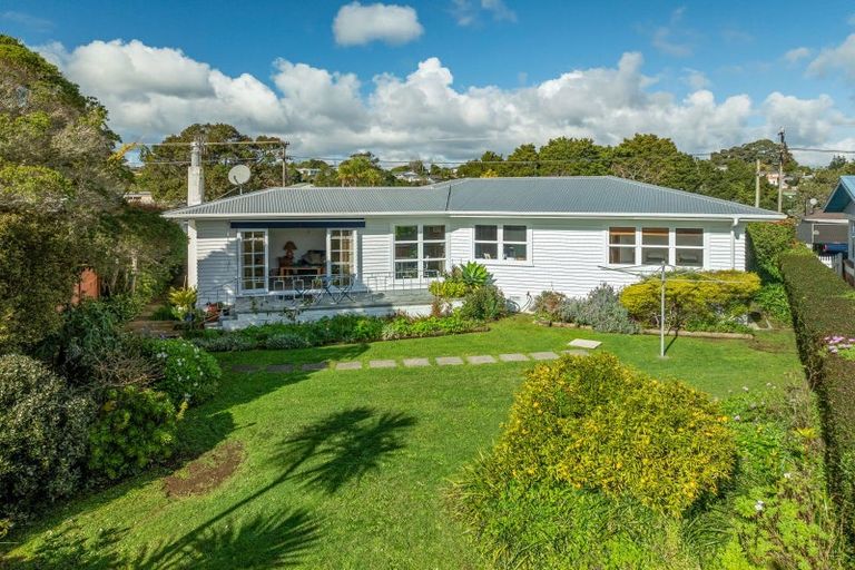 Photo of property in 6 George Point Road, Onerahi, Whangarei, 0110