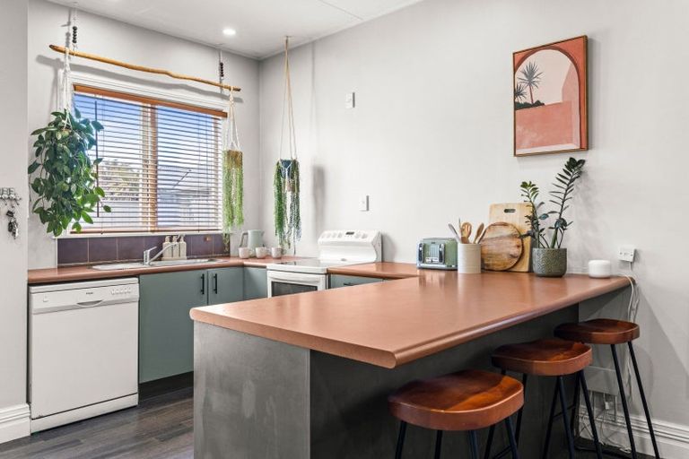 Photo of property in 1/904 Victoria Street, Parkvale, Hastings, 4122