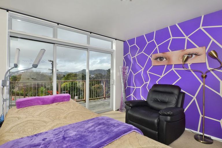 Photo of property in 39 Russell Road, Wainuiomata, Lower Hutt, 5014
