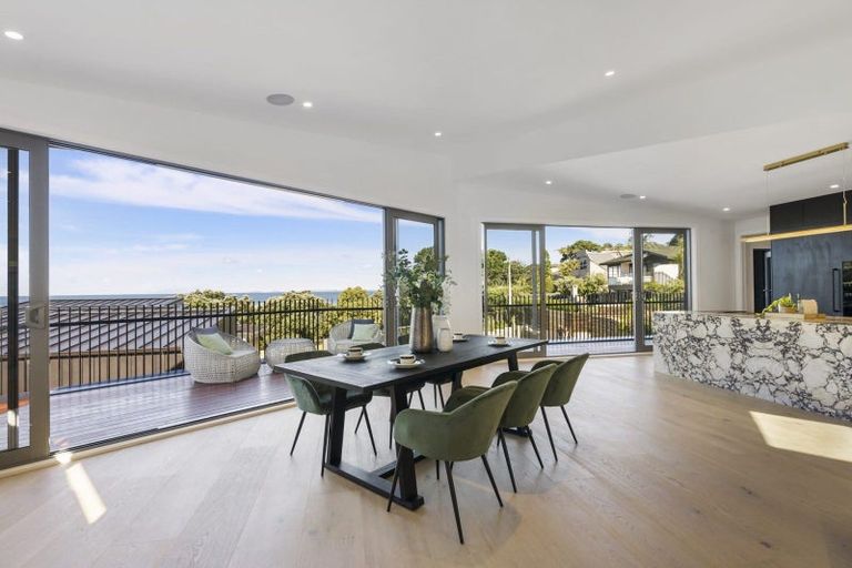 Photo of property in 61a Churchill Road, Murrays Bay, Auckland, 0630