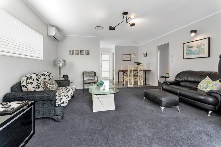 Photo of property in 2/2 Patons Road, Howick, Auckland, 2014