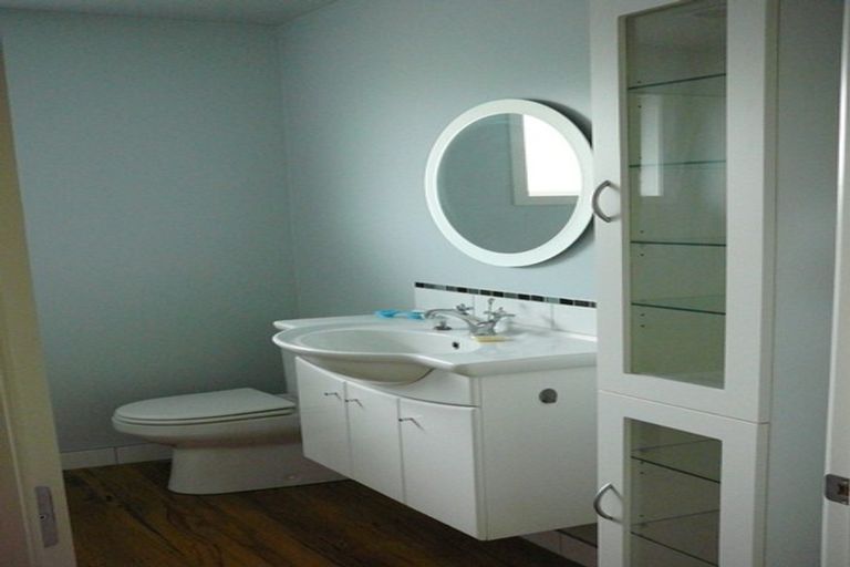 Photo of property in 22 Bracken Avenue, Takapuna, Auckland, 0622