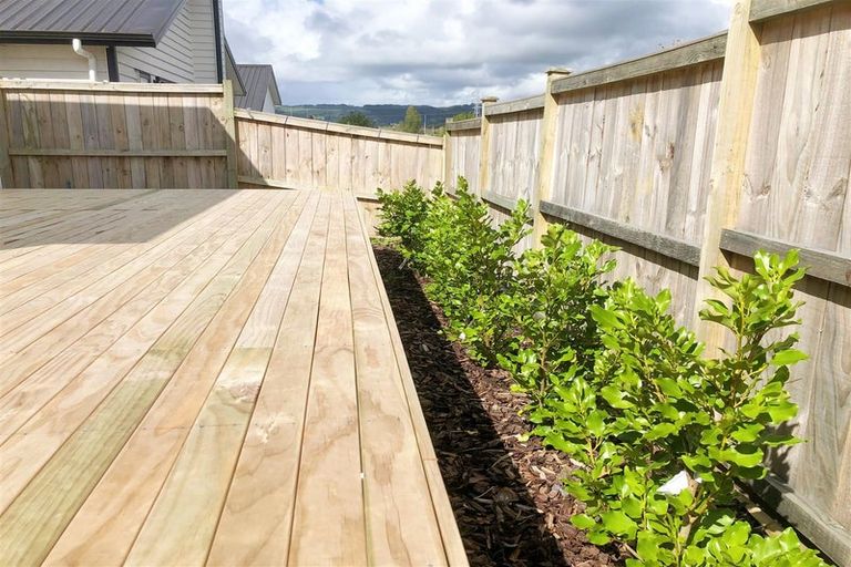 Photo of property in 8 Enchantment Lane, Karaka, Papakura, 2113