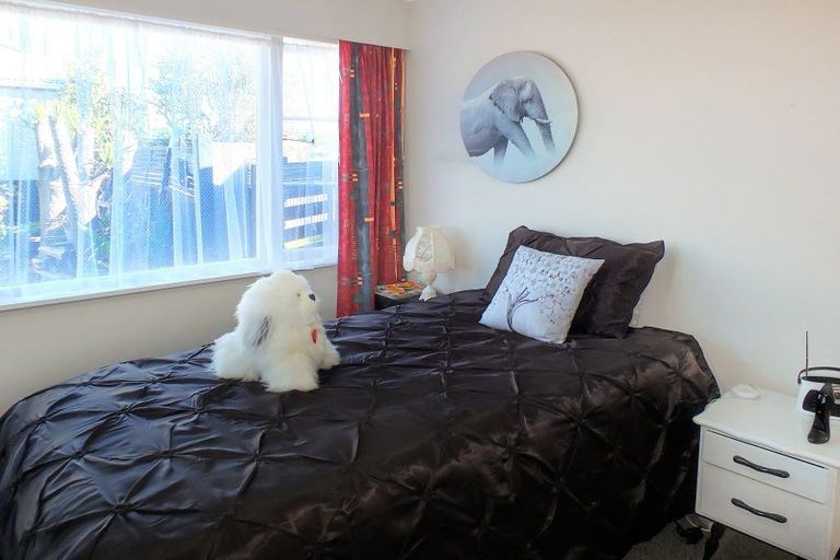 Photo of property in 15 Te Awa Street, Foxton Beach, Foxton, 4815