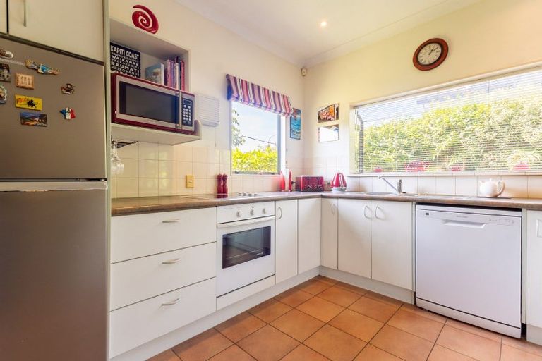 Photo of property in 134b Raumati Road, Raumati Beach, Paraparaumu, 5032