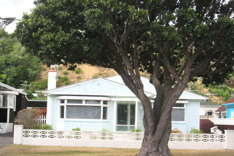 Photo of property in 24 Para Street, Miramar, Wellington, 6022
