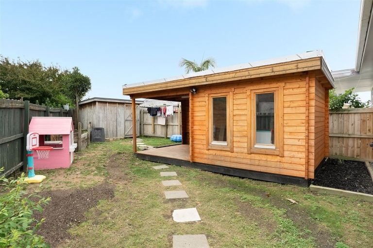 Photo of property in 4 Tahara Crescent, Mount Maunganui, 3116
