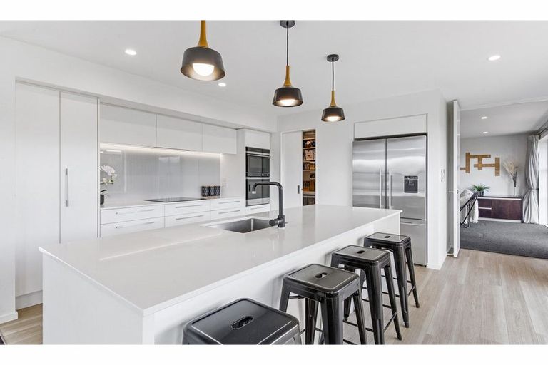 Photo of property in 21 Awa Place, Rangiora, 7400