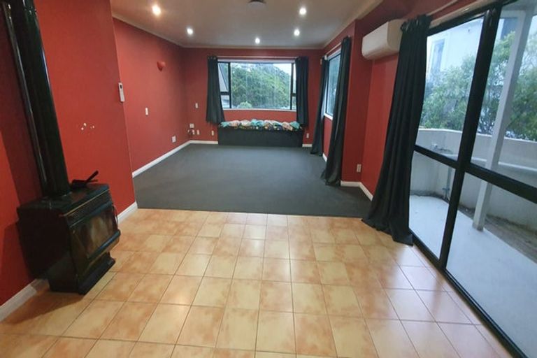 Photo of property in 43 Vasanta Avenue, Ngaio, Wellington, 6035