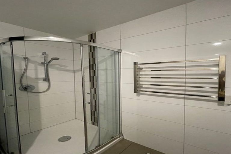 Photo of property in Apollo Apartments, 103/46 Rosedale Road, Rosedale, Auckland, 0632