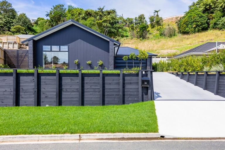 Photo of property in 26 Sycamore Grove, Lower Vogeltown, New Plymouth, 4310