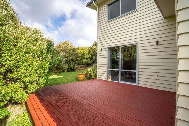 Photo of property in 42 Waverton Terrace, Churton Park, Wellington, 6037