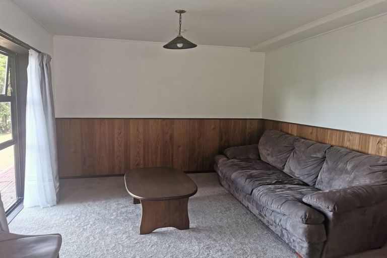 Photo of property in 123a Chelsea View Drive, Chatswood, Auckland, 0626