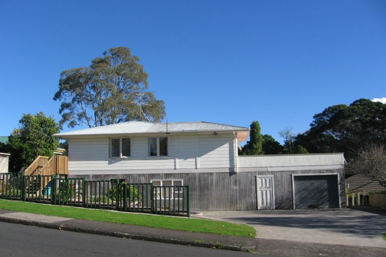 Photo of property in 29 Kashmir Road, Glen Eden, Auckland, 0602