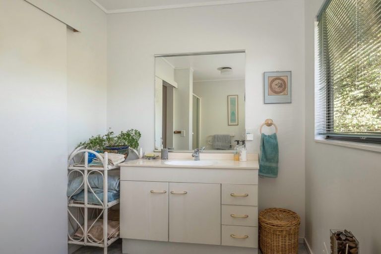 Photo of property in 728 Whangamata Road, Kinloch, Taupo, 3377