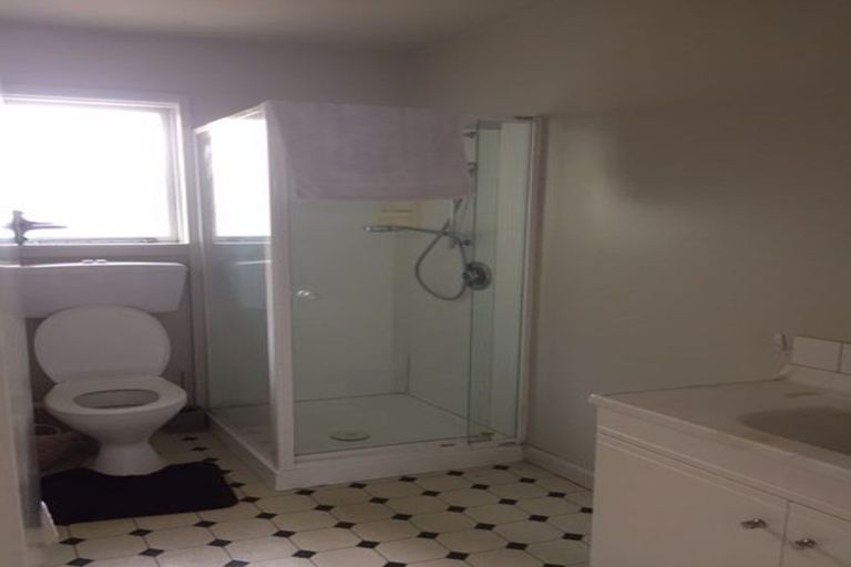 Photo of property in 2/17 Darvel Street, Riccarton, Christchurch, 8011