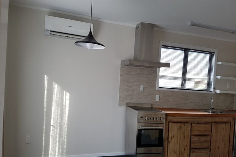 Photo of property in 129 Riverpark Crescent, Henderson, Auckland, 0610