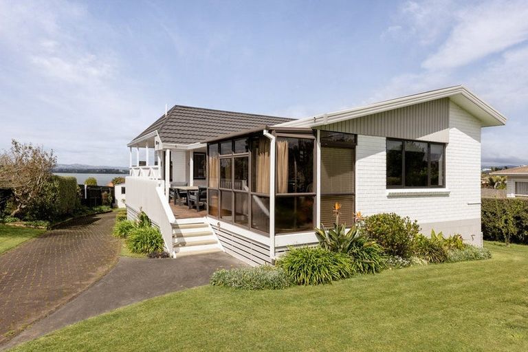 Photo of property in 103 Harbour View Road, Omokoroa, 3114
