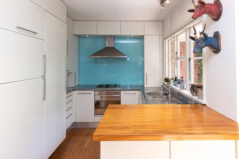 Photo of property in 75 Kahu Road, Fendalton, Christchurch, 8041