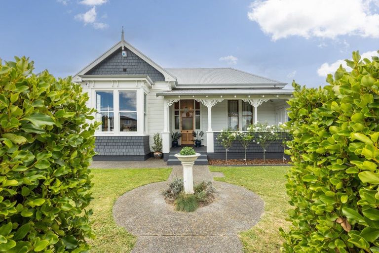 Photo of property in 14 Osier Road, Greenmeadows, Napier, 4112