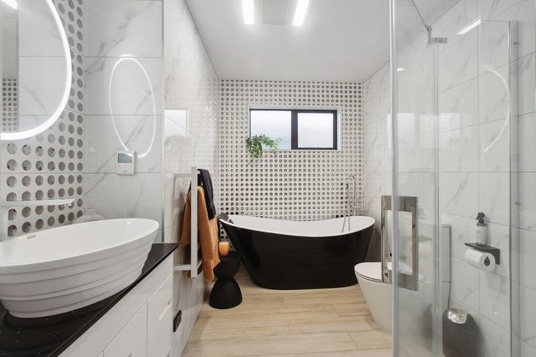 Photo of property in 16 Camp X Place, Whenuapai, Auckland, 0618