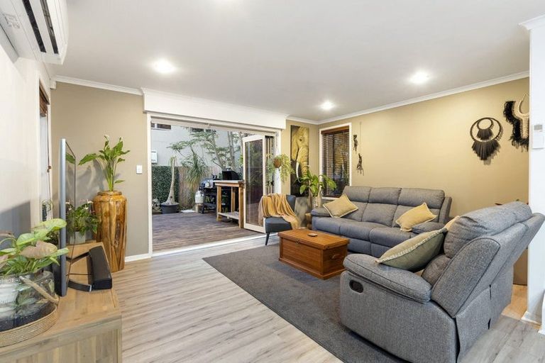 Photo of property in 39 Millennial Way, Orewa, 0931