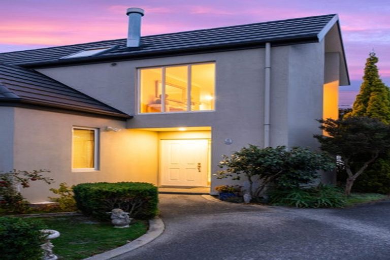 Photo of property in 9 Evergreen Place, Parklands, Christchurch, 8083