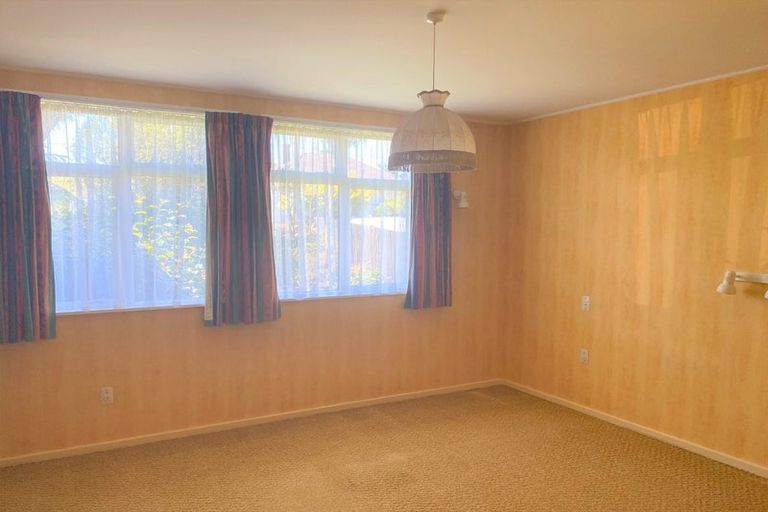 Photo of property in 10 Stephen Street, Johnsonville, Wellington, 6037