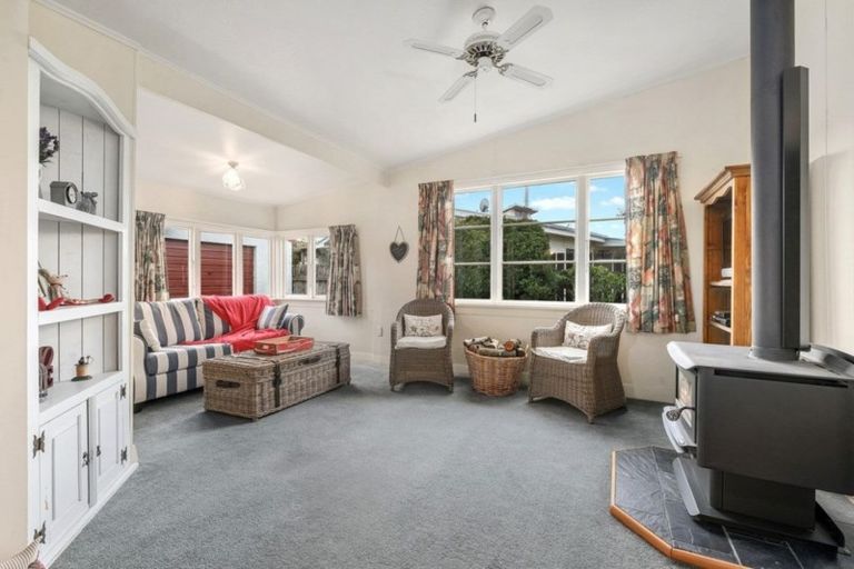 Photo of property in 42 Brandon Street, Alexandra, 9320