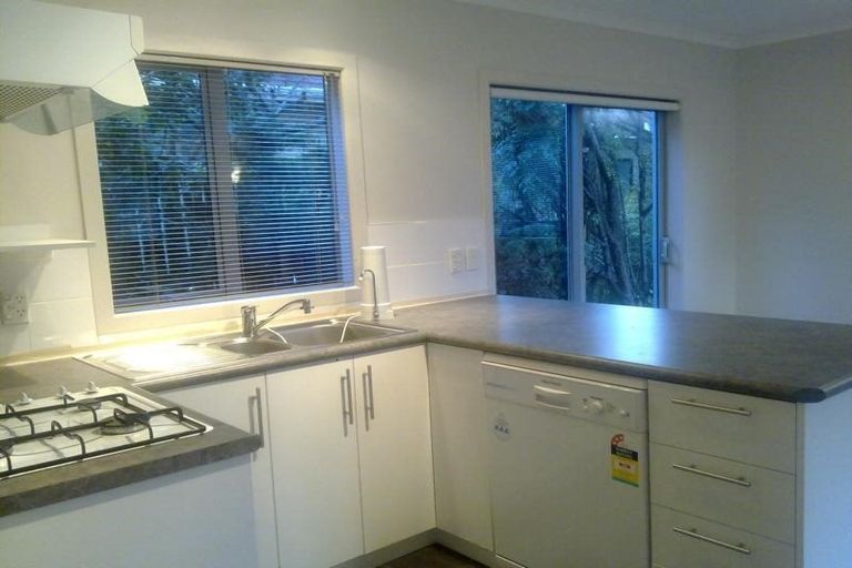 Photo of property in 662 Beach Road, Browns Bay, Auckland, 0630
