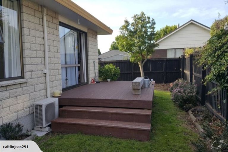 Photo of property in 19b Chipping Lane, Redwood, Christchurch, 8051