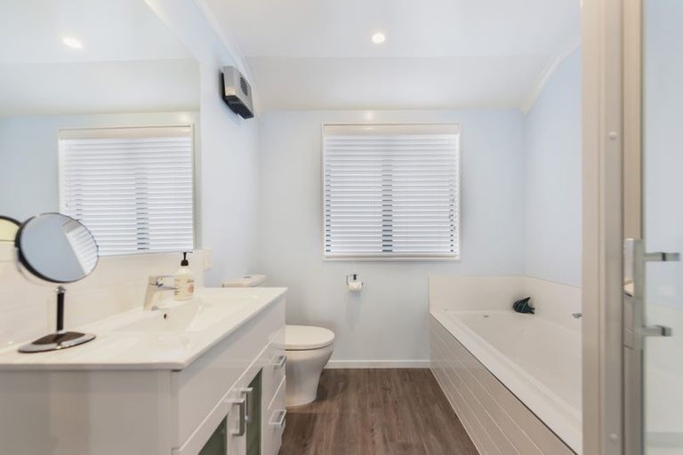 Photo of property in 35 Berryfield Drive, Richmond, 7020