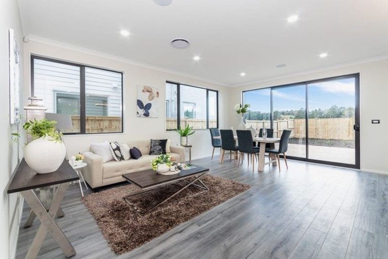 Photo of property in 21 Nightingale Road, Flat Bush, Auckland, 2019