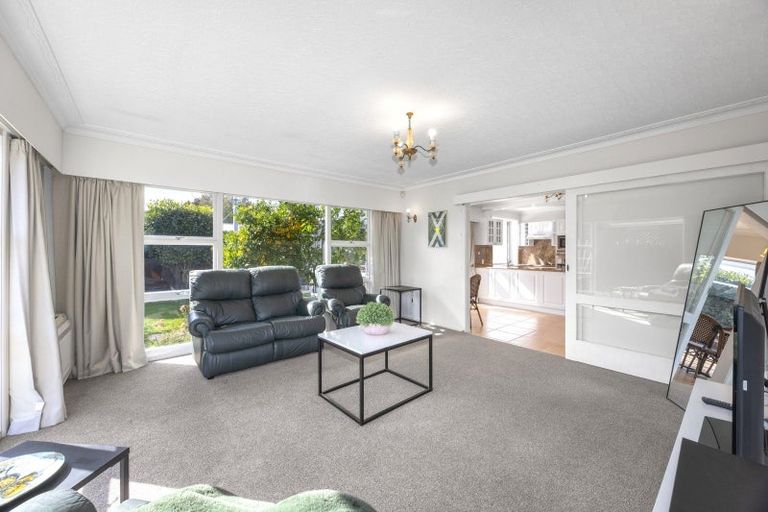Photo of property in 2/292 Avonhead Road, Avonhead, Christchurch, 8042