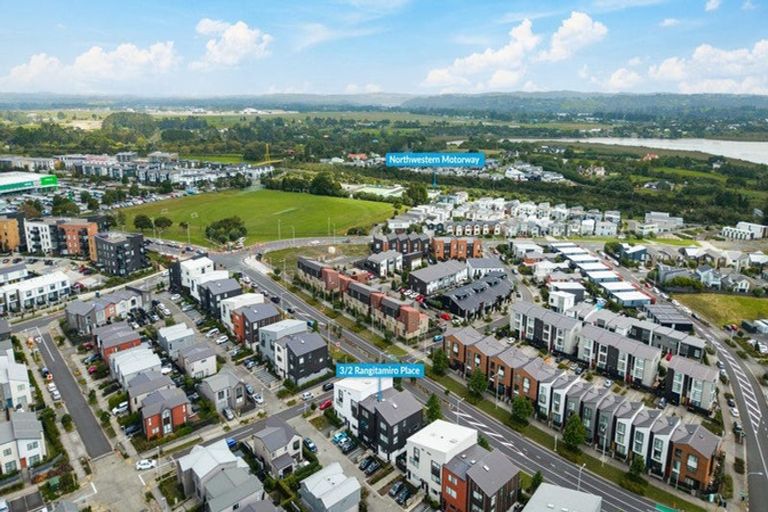 Photo of property in 3/2 Rangitamiro Place, Hobsonville, Auckland, 0616