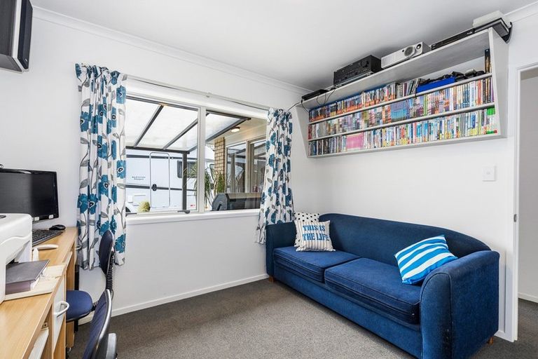 Photo of property in 72 Ridgeway Drive, Te Kamo, Whangarei, 0112