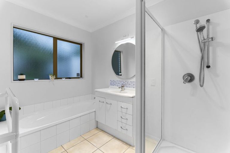 Photo of property in 18 Parris Street, Moturoa, New Plymouth, 4310